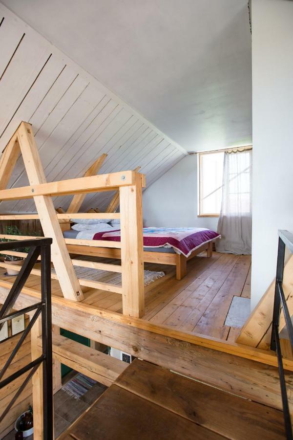 Hostal Mednieki Kalvene Krusati Exterior foto